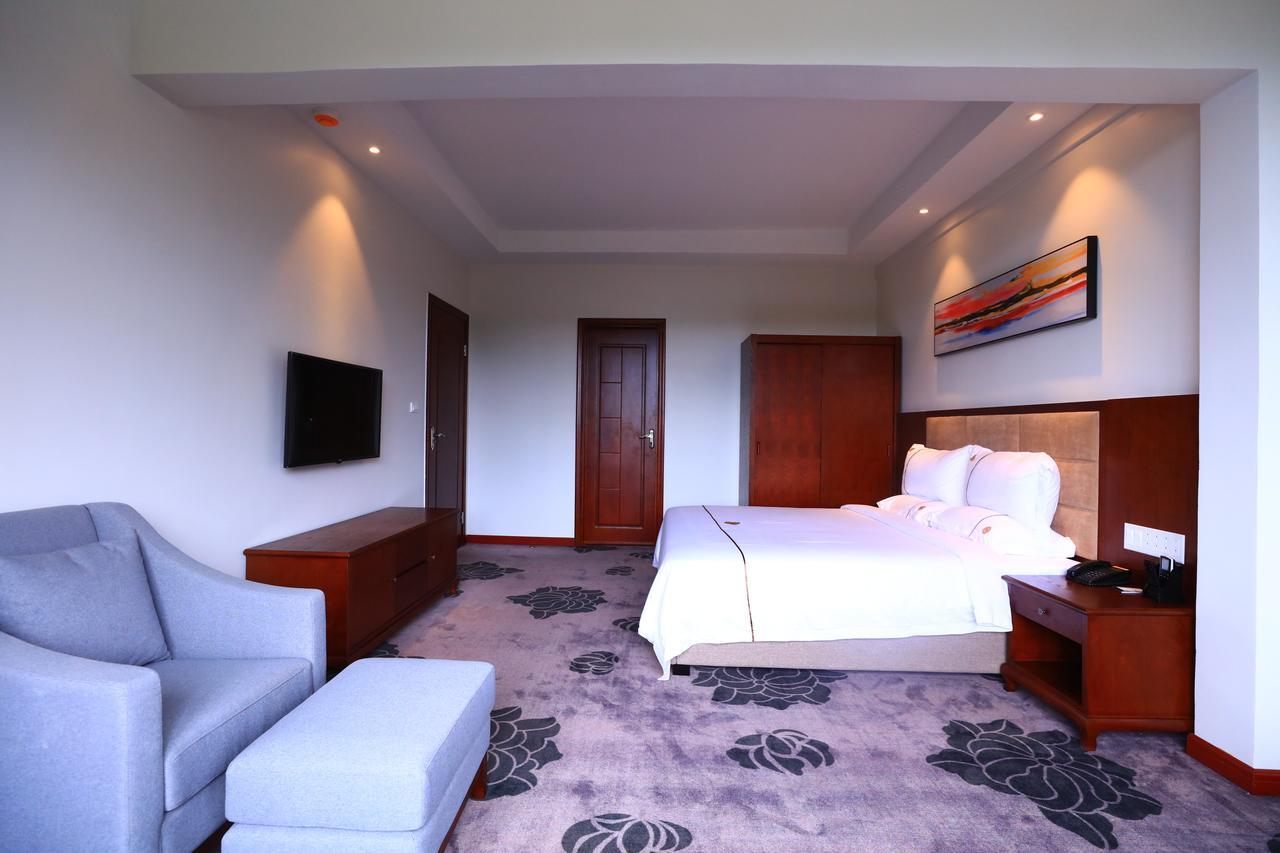 Tf Seaside Hotel Garapan Kültér fotó